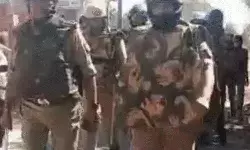 वक्फ बोर्ड बिल को लेकर UP में अलर्ट- पुलिस कर्मियों की छुट्टियां कैंसिल वक्फ बोर्ड बिल को लेकर UP में अलर्ट- पुलिस कर्मियों की छुट्टियां कैंसिल