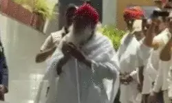 सरेंडर के बाद जेल पहुंचे आसाराम की बिगड़ी तबीयत- हॉस्पिटल में... सरेंडर के बाद जेल पहुंचे आसाराम की बिगड़ी तबीयत- हॉस्पिटल में...