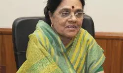 पूजा के दौरान साडी में लगी आग में झुलसी पूर्व केंद्रीय मंत्री की.... पूजा के दौरान साडी में लगी आग में झुलसी पूर्व केंद्रीय मंत्री की....