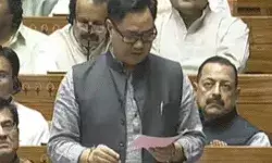 विपक्ष का विरोध व दलीलें नहीं आई काम- वक्फ संशोधन बिल लोकसभा में पास विपक्ष का विरोध व दलीलें नहीं आई काम- वक्फ संशोधन बिल लोकसभा में पास