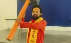 औरंगजेब की कब्र तोड़ने जा रहे कल्किराम महाराज की राह में पुलिस बनी रोडा औरंगजेब की कब्र तोड़ने जा रहे कल्किराम महाराज की राह में पुलिस बनी रोडा