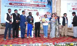 सम्मेलन में इशिका त्यागी ने SD कॉलेज फार्मेसी का बढ़ाया मान सम्मेलन में इशिका त्यागी ने SD कॉलेज फार्मेसी का बढ़ाया मान