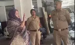वक्फ बिल पास होने पर हाई अलर्ट- मुनव्वर राणा की बेटी हाउस अरेस्ट वक्फ बिल पास होने पर हाई अलर्ट- मुनव्वर राणा की बेटी हाउस अरेस्ट