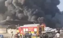 नोएडा में आग का तांडव- कबाड़ के 2 गोदाम व दर्जनभर से अधिक झोपड़ियों..