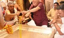 मोहन भागवत ने किया बाबा विश्वनाथ के दर्शन- IIT छात्रों से पूछा क्या... मोहन भागवत ने किया बाबा विश्वनाथ के दर्शन- IIT छात्रों से पूछा क्या...