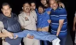 ट्रिपल मर्डर केस- एनकाउंटर में दो आरोपी गोली मारकर पकड़े- स्कॉर्पियो..
