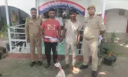 सरफराज व रोहित ने सामान चोरी कर मंदिर का वाटर कूलर किया था ठप्प सरफराज व रोहित ने सामान चोरी कर मंदिर का वाटर कूलर किया था ठप्प