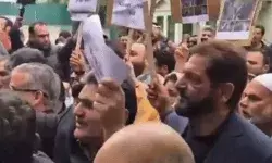 वक्फ कानून के खिलाफ पीडीपी सड़क पर- नारेबाजी के साथ प्रदर्शन वक्फ कानून के खिलाफ पीडीपी सड़क पर- नारेबाजी के साथ प्रदर्शन