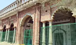 अब संभल में दरगाह विवाद- सरकार की भूमि पर बने होने का दावा अब संभल में दरगाह विवाद- सरकार की भूमि पर बने होने का दावा