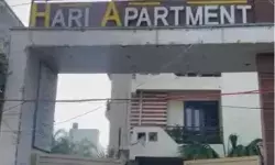 दादा दादी के साथ लिफ्ट में फंसा रहा 15 दिन का मासूम- PRV ने....