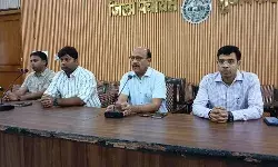 कलेक्ट्रेट में श्रद्धा के साथ मनी अंबेडकर जयंती- बोले जिलाधिकारी.. कलेक्ट्रेट में श्रद्धा के साथ मनी अंबेडकर जयंती- बोले जिलाधिकारी..