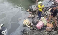 यमुनोत्री हाइवे पर हुआ बड़ा हादसा- पिकअप के दुर्घटनाग्रस्त होने से.... यमुनोत्री हाइवे पर हुआ बड़ा हादसा- पिकअप के दुर्घटनाग्रस्त होने से....