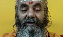 बोले स्वामी नरेंद्रानंद- बंद करें हिंदू राष्ट्र का राग- पहले हिंदू.... बोले स्वामी नरेंद्रानंद- बंद करें हिंदू राष्ट्र का राग- पहले हिंदू....