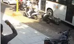 टूटा तेज रफ्तार सिटी बस का कहर- कई गाड़ियों व पैदल चलते लोगों को.... टूटा तेज रफ्तार सिटी बस का कहर- कई गाड़ियों व पैदल चलते लोगों को....