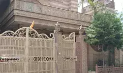 बिल्डर के घर ED का छापा- दस्तावेज एवं लैपटॉप कब्जे में लिया बिल्डर के घर ED का छापा- दस्तावेज एवं लैपटॉप कब्जे में लिया