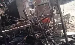 घर में लगी आग में झुलसे मां बाप के सामने ही जलकर कोयला बने भाई बहन घर में लगी आग में झुलसे मां बाप के सामने ही जलकर कोयला बने भाई बहन