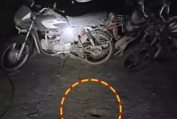 आतंकी का दावा- अजनाला थाने में सवेरे हुआ ग्रेनेड अटैक? ली जिम्मेदारी आतंकी का दावा- अजनाला थाने में सवेरे हुआ ग्रेनेड अटैक? ली जिम्मेदारी
