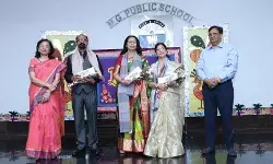 फेयरवेल पार्टी आयोजित कर सेवानिवृत शिक्षकों को दी भावपूर्ण विदाई फेयरवेल पार्टी आयोजित कर सेवानिवृत शिक्षकों को दी भावपूर्ण विदाई