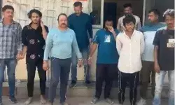 होटल के कमरे में नकली नोट फैक्ट्री- मास्टर चाबी ने किया भंडाफोड़ होटल के कमरे में नकली नोट फैक्ट्री- मास्टर चाबी ने किया भंडाफोड़