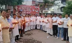 सपा सांसद की अगवाई में शहीदों को श्रद्धांजलि- आतंकी हमले के विरोध.... सपा सांसद की अगवाई में शहीदों को श्रद्धांजलि- आतंकी हमले के विरोध....