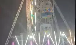 श्रीदेवी मेले में चलते झूले का कुंडा टूटा- मौके पर मची चीख पुकार श्रीदेवी मेले में चलते झूले का कुंडा टूटा- मौके पर मची चीख पुकार