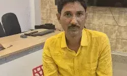 NEET पेपर लीक कांड का मुखिया गिरफ्तार- 300000 का इनामी छिपा.... NEET पेपर लीक कांड का मुखिया गिरफ्तार- 300000 का इनामी छिपा....