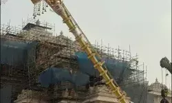 7 महीने में 60 कारीगरों द्वारा तैयार धर्म ध्वज दंड राम मंदिर पर लगाया 7 महीने में 60 कारीगरों द्वारा तैयार धर्म ध्वज दंड राम मंदिर पर लगाया