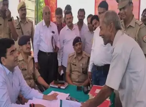 पोस्ट डालकर पाकिस्तान प्रेमी बना रियाज गिरफ्तार- किसी देश विरोधी.... पोस्ट डालकर पाकिस्तान प्रेमी बना रियाज गिरफ्तार- किसी देश विरोधी....