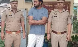 सफाईकर्मी को पीटने वाला सपा एमएलए का देवर जेल यात्रा पर भेजा सफाईकर्मी को पीटने वाला सपा एमएलए का देवर जेल यात्रा पर भेजा