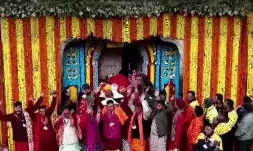 खुले केदारनाथ धाम के कपाट- अखंड ज्योति के भक्तों ने किये दर्शन