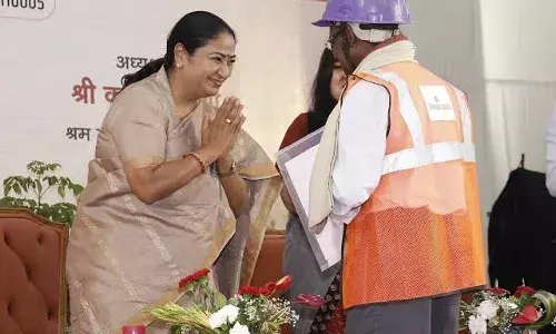 श्रमिकों एवं उनके परिवारों की मुफ्त स्वास्थ्य जांच कराएगी सरकार