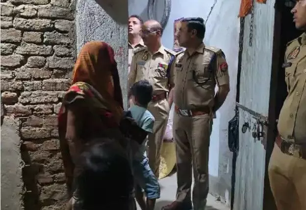 दारु पीने से मना करने पर पियक्कड़ बाप ने बेटे बहू को मारी गोली- बेटे.. दारु पीने से मना करने पर पियक्कड़ बाप ने बेटे बहू को मारी गोली- बेटे..