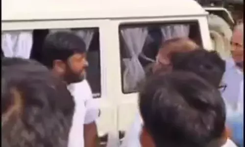 अवैध अल्ट्रासाउंड सील होने पर भाजपा नेता ने रोका सीएमओ का रास्ता