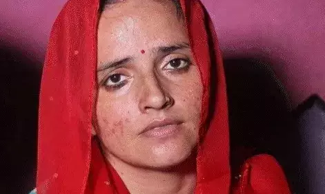जादूगरनी बता सीमा हैदर पर हमला- घर में घुसते ही युवक ने दबाया गला