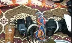 आतंकियों का ठिकाना लगा हाथ- आईईडी, वायरलेस और कपड़े भी मिले आतंकियों का ठिकाना लगा हाथ- आईईडी, वायरलेस और कपड़े भी मिले