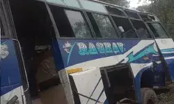 पुंछ में सवारियां लेकर जा रही बस खाई में गिरी- आर्मी और पुलिस की.... पुंछ में सवारियां लेकर जा रही बस खाई में गिरी- आर्मी और पुलिस की....