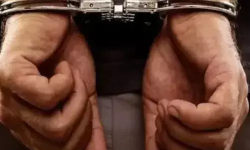 हाइब्रिड गांजा मामला- फिल्म मेकर समीर ताहिर गिरफ्तार