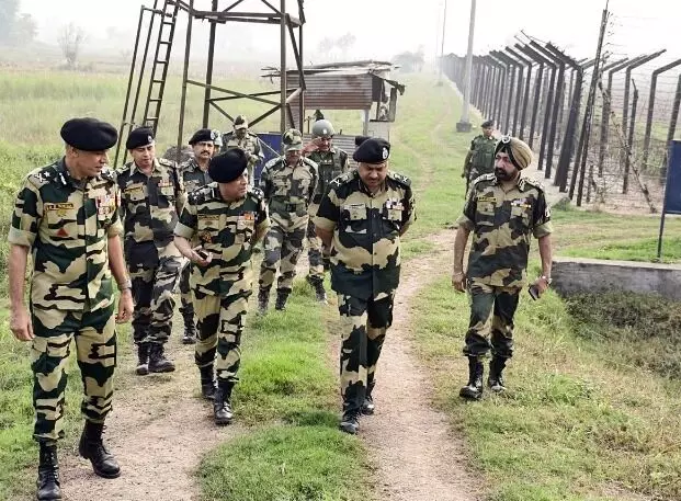 ऑपरेशन सिंदूर से बौखलाया पाक- झेंप उतारने को LOC पर कर रहा फायरिंग ऑपरेशन सिंदूर से बौखलाया पाक- झेंप उतारने को LOC पर कर रहा फायरिंग