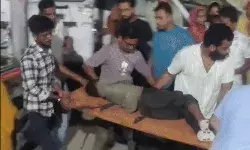 बेकाबू पिकअप खाई में गिरी- 4 बच्चों समेत 5 लोगों की मौत- बहन के घर.. बेकाबू पिकअप खाई में गिरी- 4 बच्चों समेत 5 लोगों की मौत- बहन के घर..