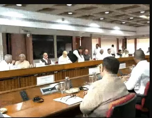 ऑपरेशन सिंदूर को लेकर शुरू हुई सर्वदलीय बैठक- राहुल लड़के भी मौजूद ऑपरेशन सिंदूर को लेकर शुरू हुई सर्वदलीय बैठक- राहुल लड़के भी मौजूद