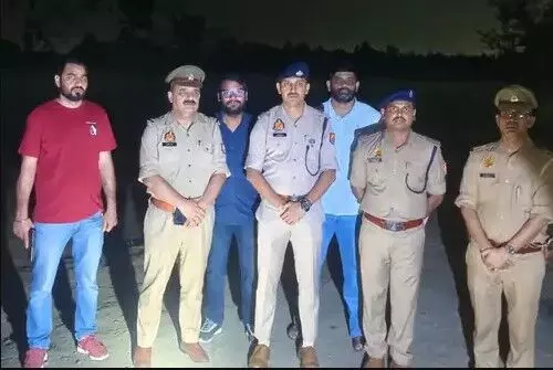 पुलिस का ऑपरेशन क्लीन- मुठभेड़ में पशु तस्कर गिरफ्तार- लगी गोली पुलिस का ऑपरेशन क्लीन- मुठभेड़ में पशु तस्कर गिरफ्तार- लगी गोली