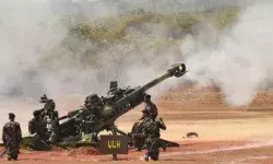 ऑपरेशन सिंदूर के बीच LoC पर घुसपैठ की कोशिश- कई आतंकी किए ढेर ऑपरेशन सिंदूर के बीच LoC पर घुसपैठ की कोशिश- कई आतंकी किए ढेर