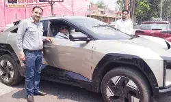 महिंद्रा की ईवी कार लॉन्च कर बोले समाजसेवी- प्रकृति की सुरक्षा को.... महिंद्रा की ईवी कार लॉन्च कर बोले समाजसेवी- प्रकृति की सुरक्षा को....