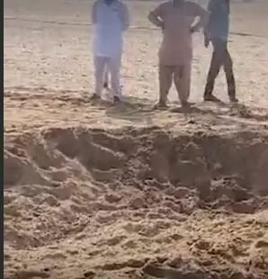 पंजाब के रिहायशी इलाकों को खतरा- अमृतसर में पाक का ड्रोन अटैक पंजाब के रिहायशी इलाकों को खतरा- अमृतसर में पाक का ड्रोन अटैक