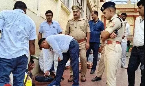 ऑपरेशन सिंदूर- UP के दो शहरों में ड्रोन उड़ाने पर रोक- लखनऊ में चार.. ऑपरेशन सिंदूर- UP के दो शहरों में ड्रोन उड़ाने पर रोक- लखनऊ में चार..
