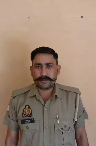 बॉर्डर पर जंग के लिए जाने की डिमांड करने वाले कांस्टेबल का ट्रांसफर बॉर्डर पर जंग के लिए जाने की डिमांड करने वाले कांस्टेबल का ट्रांसफर