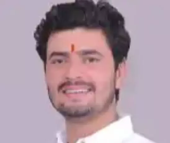 डीआईजी के सख्त तेवर देख पुलिस ने खोल डाली भाजपा नेता की हिस्ट्रीशीट डीआईजी के सख्त तेवर देख पुलिस ने खोल डाली भाजपा नेता की हिस्ट्रीशीट