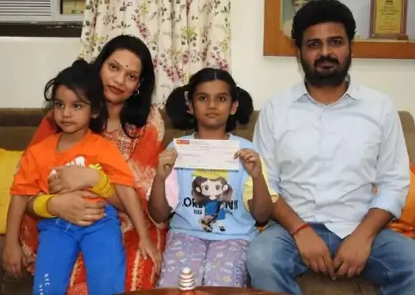 ऑपरेशन सिंदूर- बच्ची ने गुल्लक फोड़ उसमें मिले पैसे PM राहतकोष में दिए ऑपरेशन सिंदूर- बच्ची ने गुल्लक फोड़ उसमें मिले पैसे PM राहतकोष में दिए
