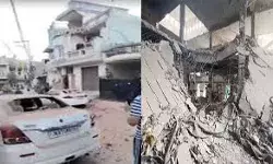 पाकिस्तान ने जम्मू में ड्रोन-मिसाइल से किया हमला, कई घर, वाहन.... पाकिस्तान ने जम्मू में ड्रोन-मिसाइल से किया हमला, कई घर, वाहन....