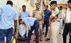 ऑपरेशन सिंदूर- UP के दो शहरों में ड्रोन उड़ाने पर रोक- लखनऊ में चार.. ऑपरेशन सिंदूर- UP के दो शहरों में ड्रोन उड़ाने पर रोक- लखनऊ में चार..